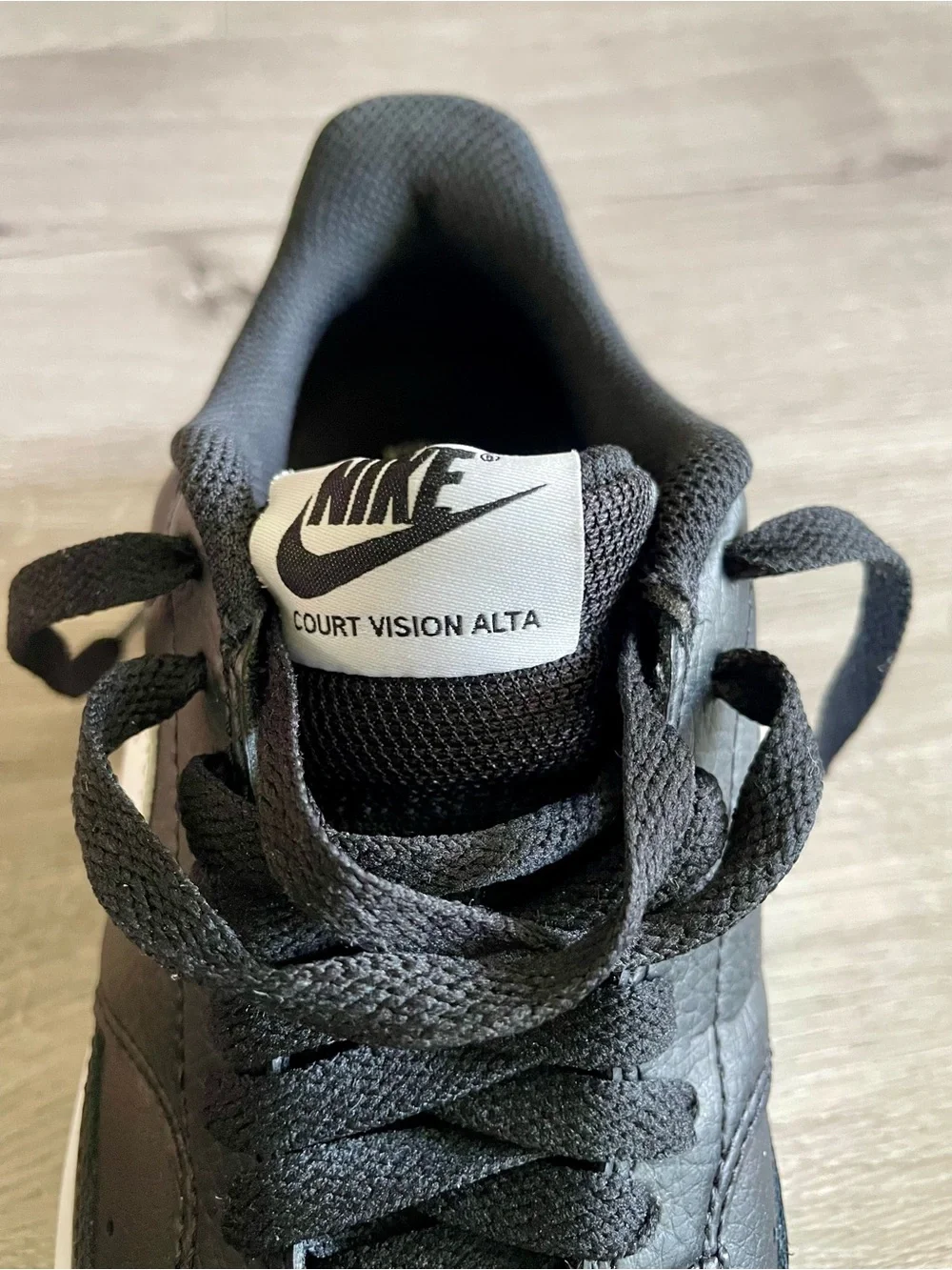 Nike women’s Court Vision Alta